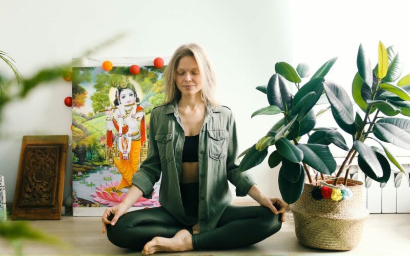 How to Meditate in a Small Apartment
