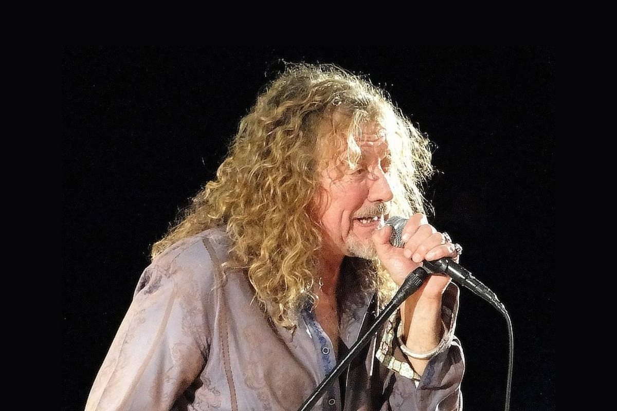 The Iconic Legacy of Led Zeppelin’s Frontman Robert Plant