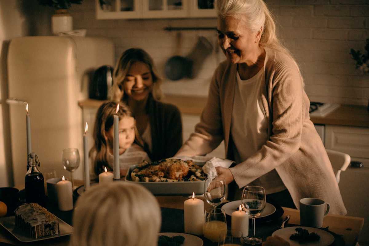 How Thanksgiving became a tradition (photo by pexels-cottonbro-3171154)