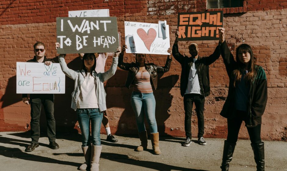 Hear my voice (photo by RDNE)