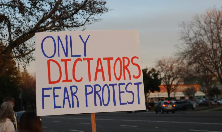 No Kings in America (Photo by D Goug)